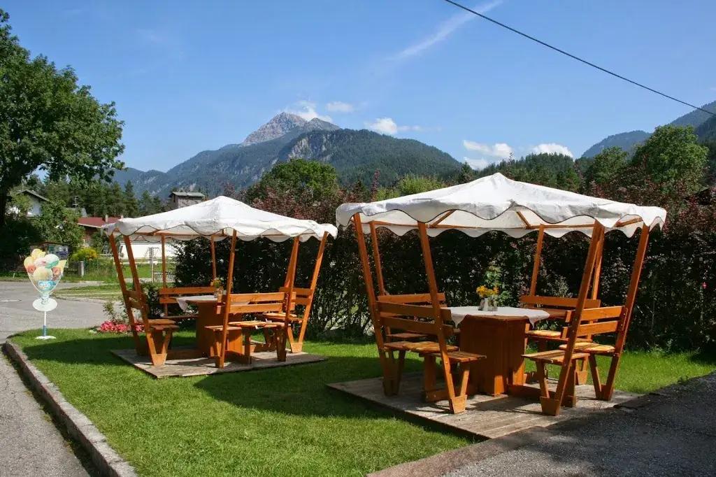 Hotel-Gasthof Goldenes Lamm_Weissenbach am Lech_slider_image_3