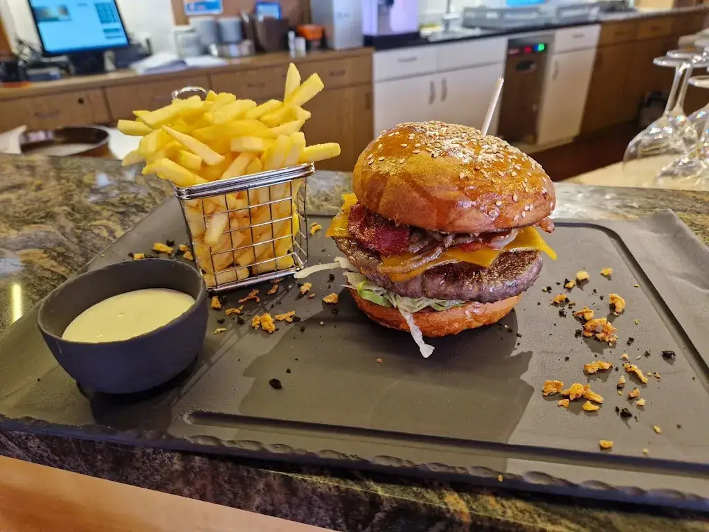 Menu_Pitz Park Restaurant_Wenns_image_6