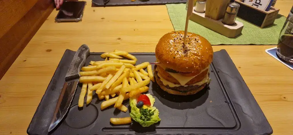 Pavel Bittner_Pitz Park Restaurant_Wenns_review