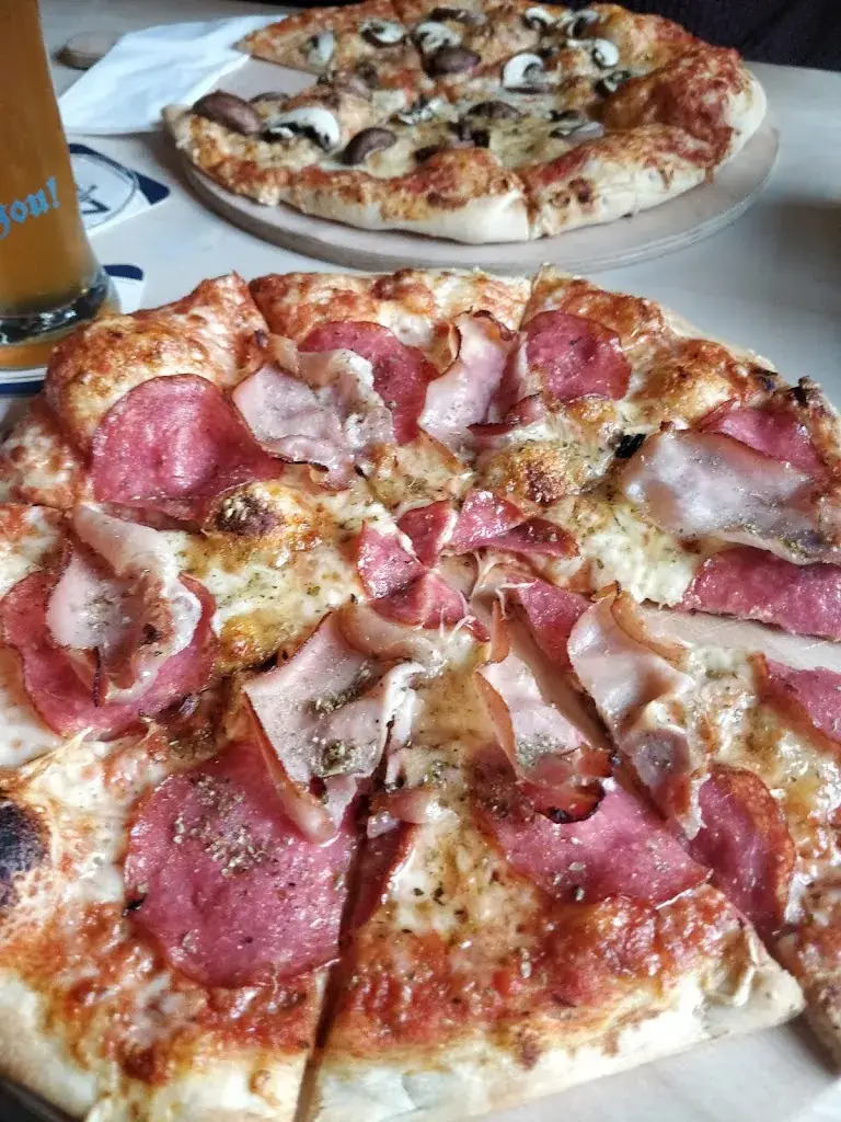 Jan Pecquet_Rutsche Pub - Bar_Wenns_review