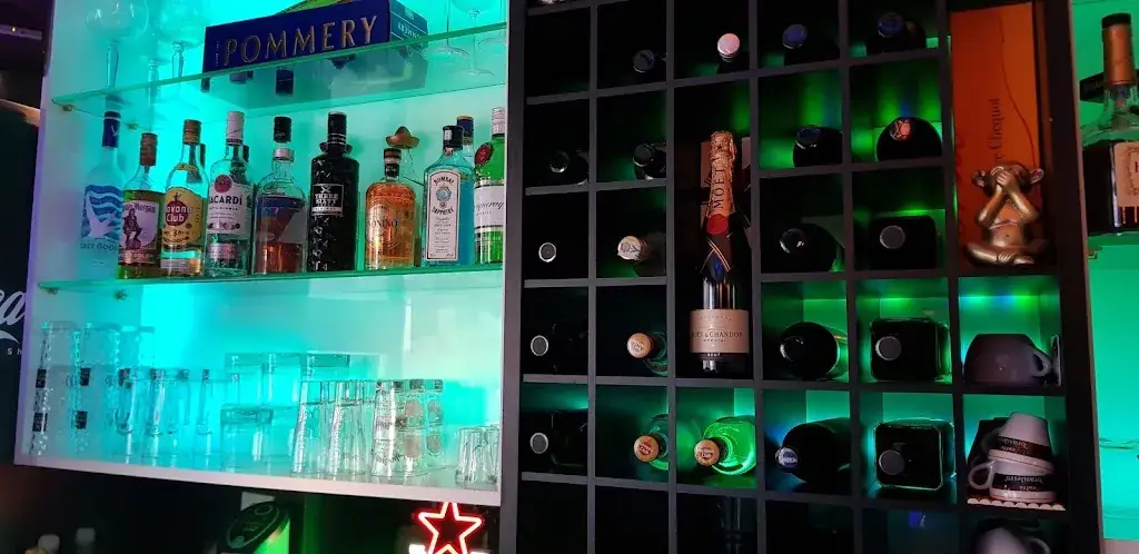 Cafe Nero Bar_Weissach_slider_image_3