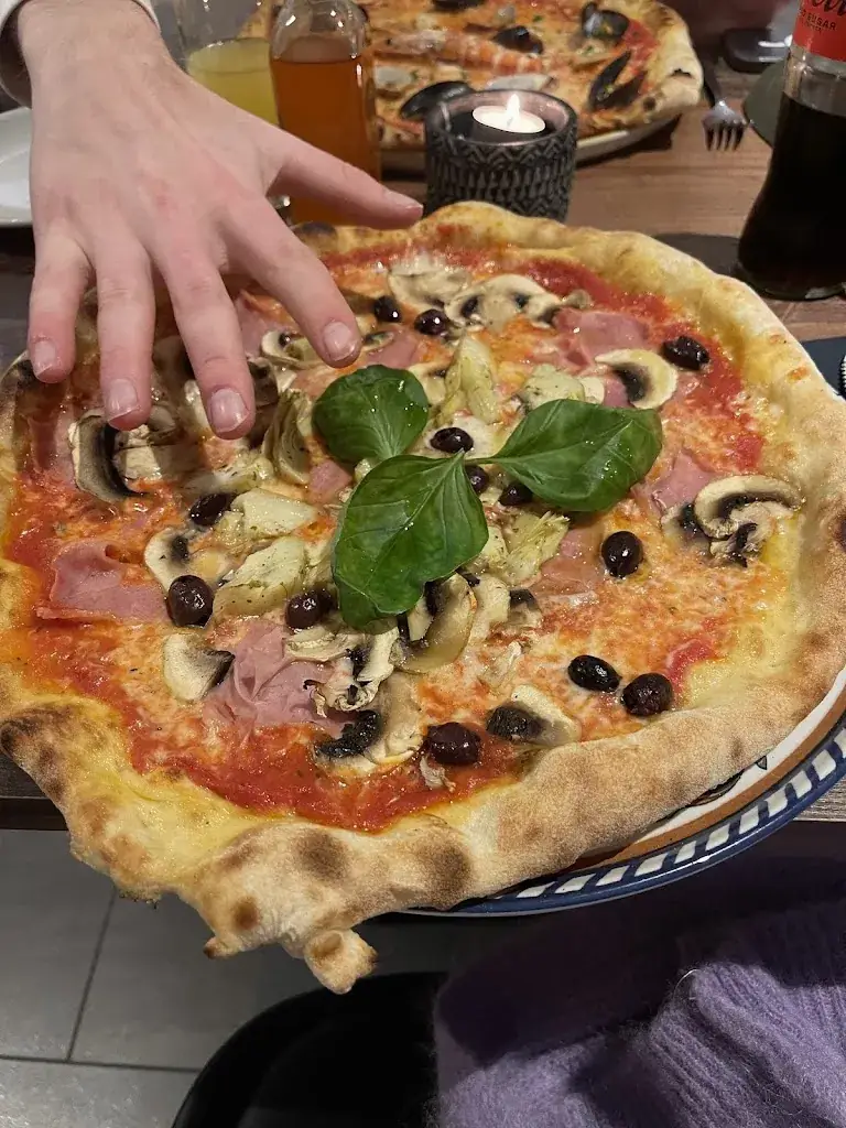 Laura Soto_Ristorante Il Corallo 1.0_Weissach_recensione