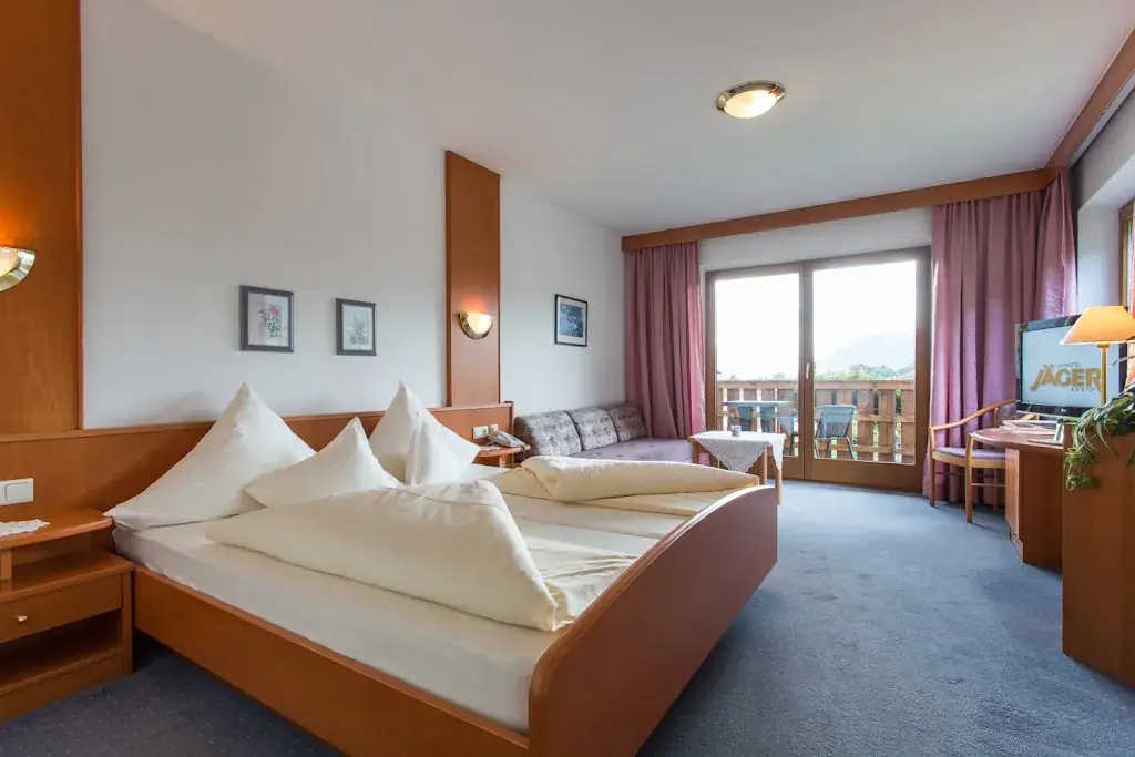 Landhotel Jäger_Wildermieming_slider_image_2