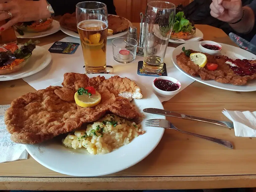 DANIELA PONGILUPPI_Gasthof Wildschönauer Bahnhof_Wörgl_recensione