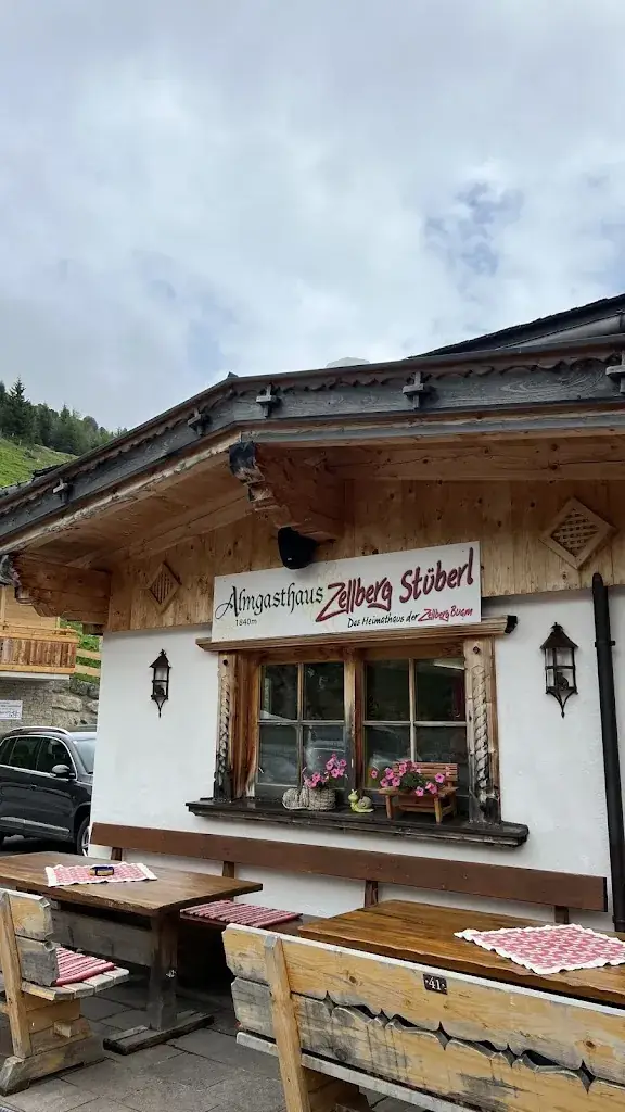 Khaled AlAmoodi_Almgasthaus Zellberg Stüberl_Zellberg_review