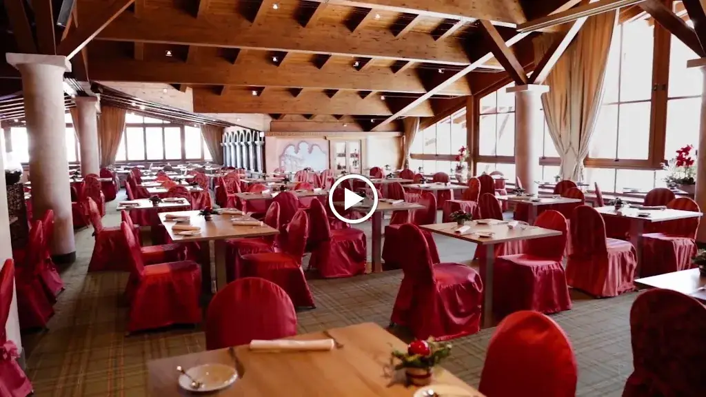 Wellnesshotel ...liebes Rot-Flüh restaurant à Zöblen