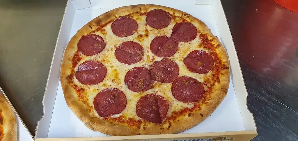 PIZZABAR /CAFE TYROLIS_Zirl_slider_image_2