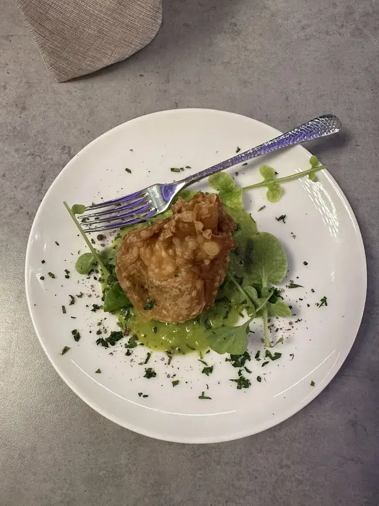 Anna Maria Gorz_HOLZHAUS E1NS_Adlwang_review