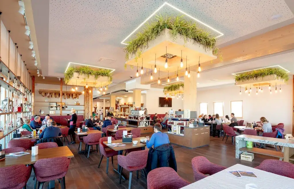 HOLZHAUS E1NS restaurante en Adlwang