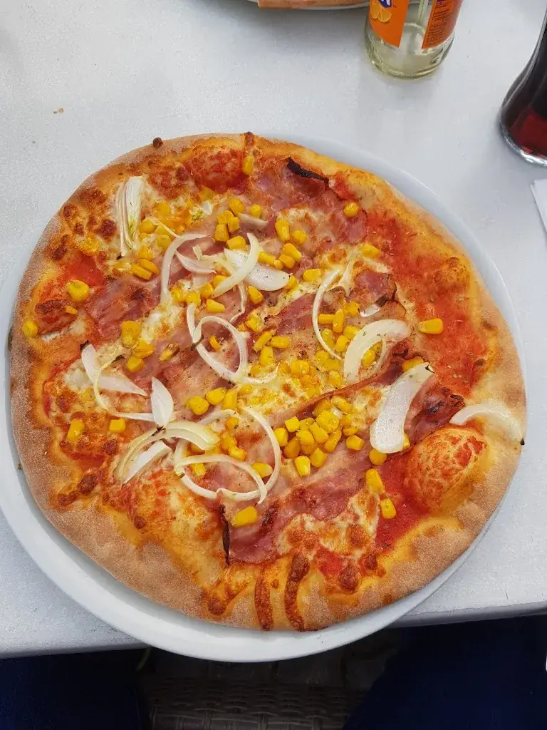 Pacino | Restaurant & Imbiss_Abwinden_slider_image_3