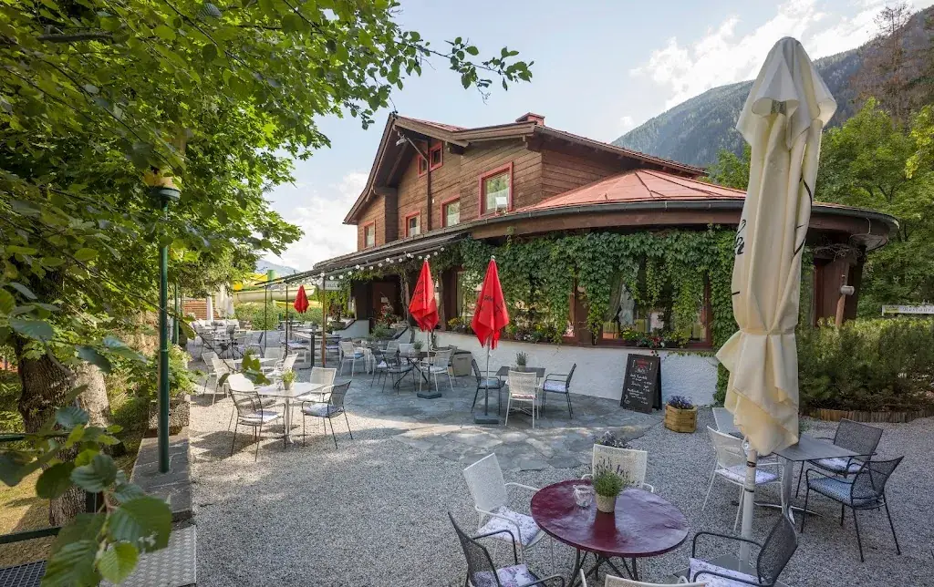 Restaurant Gasthof Waldcafe_Ahorn_slider_image_2