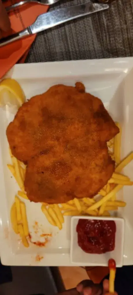 Ahmed Alhaddar_Restaurant Zum Cäsar_Zell_review