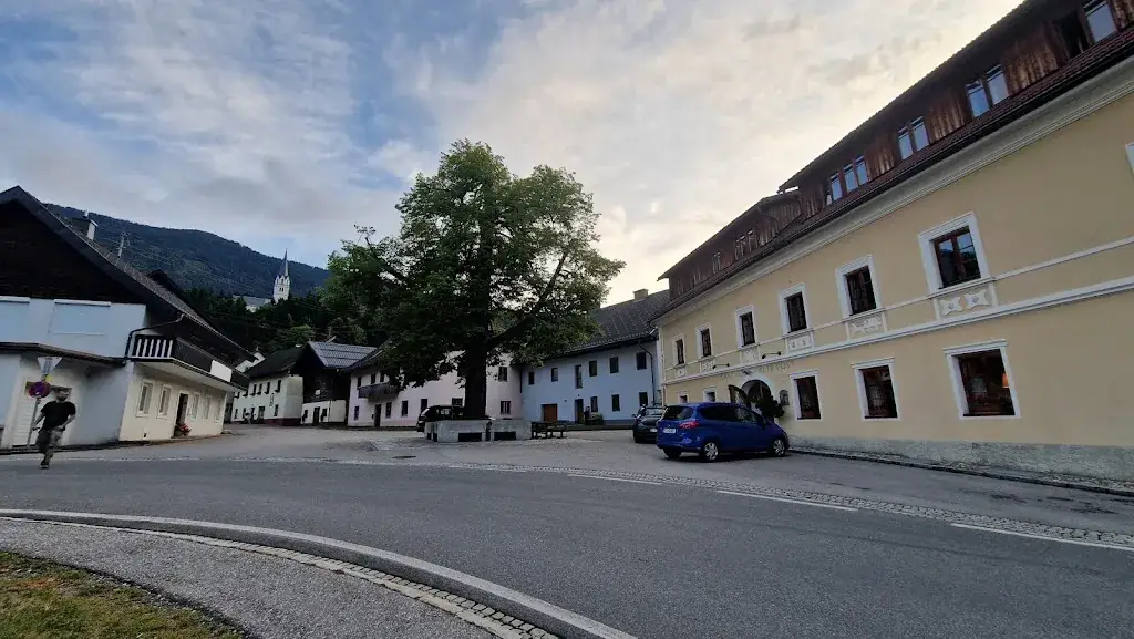 Jyotshna Bhandari_Hotel 