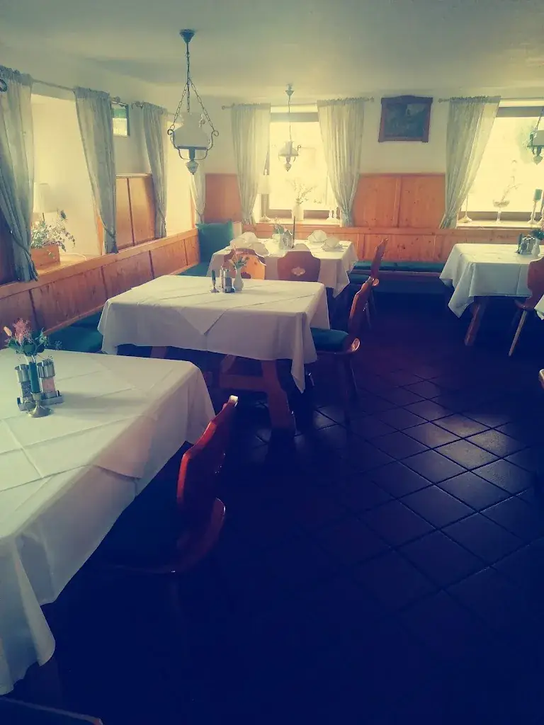 ShiraSagittarius_Landgasthaus Reif_Alkoven_review