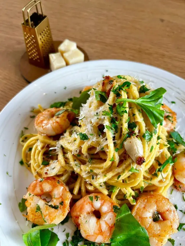 Thomas Bruckner_Esszimmer | Restaurant - Bar - Café_Altlichtenberg_recensione