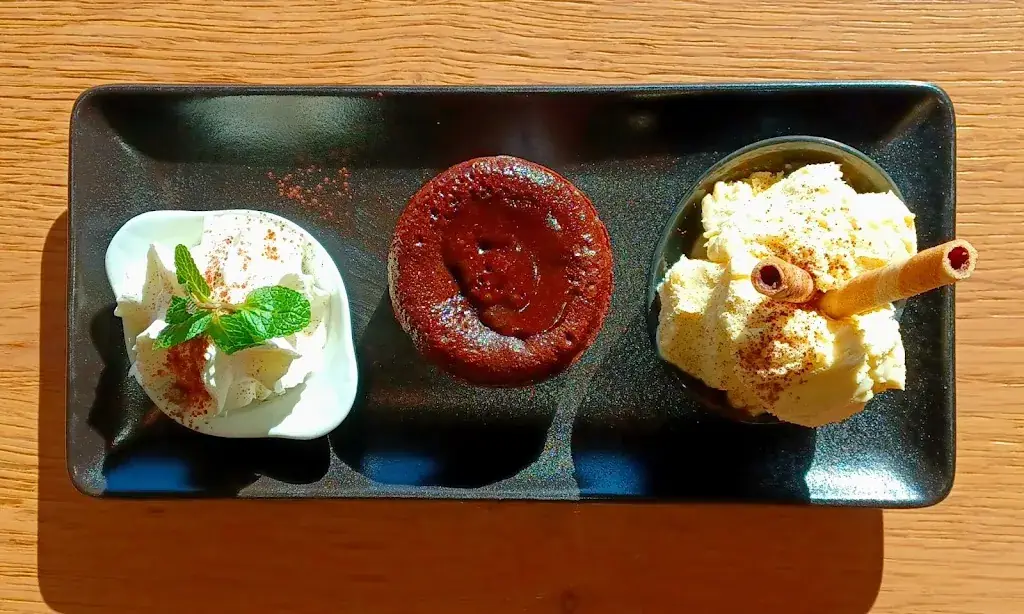 Andreas Hofstadler_Esszimmer | Restaurant - Bar - Café_Altlichtenberg_recensione