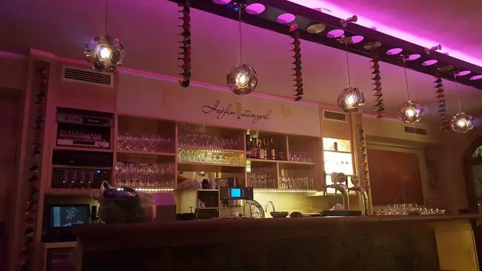 Hopfenstangerl restaurant à Altheim