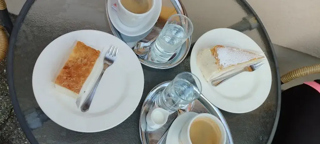 Michi Priller_Stadtcafe Leckerl_Altheim_review