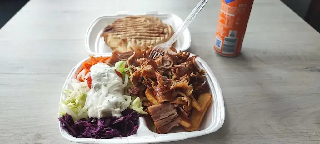 Станислав Ракул_KebapStation_Allhaming_avis