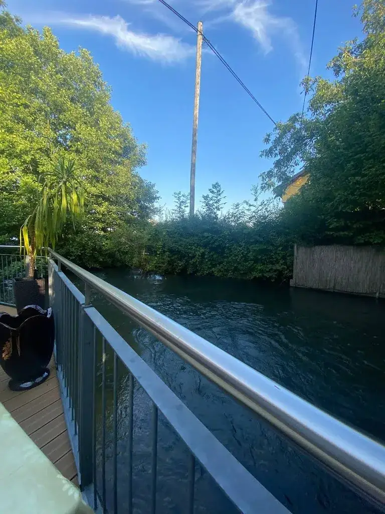 Denis Afzal_Gasthaus Cagitz_Allhaming_recensione