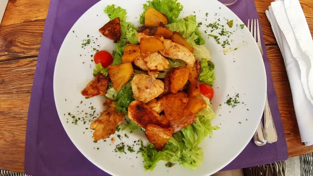 Menu_Green's Restaurant_Allhaming_image_1