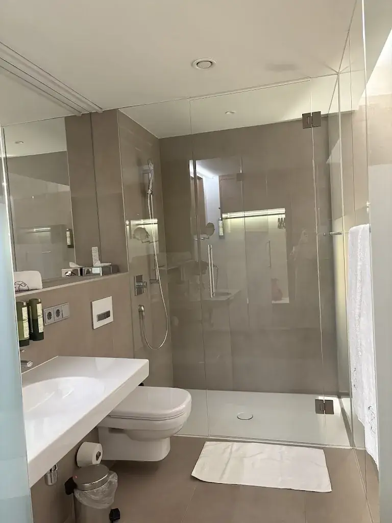 Luna Ivetic_Hotel Restaurant Fischer_Allhaming_review