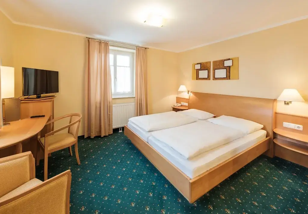 Hotel Restaurant Fischer_Allhaming_slider_image_2