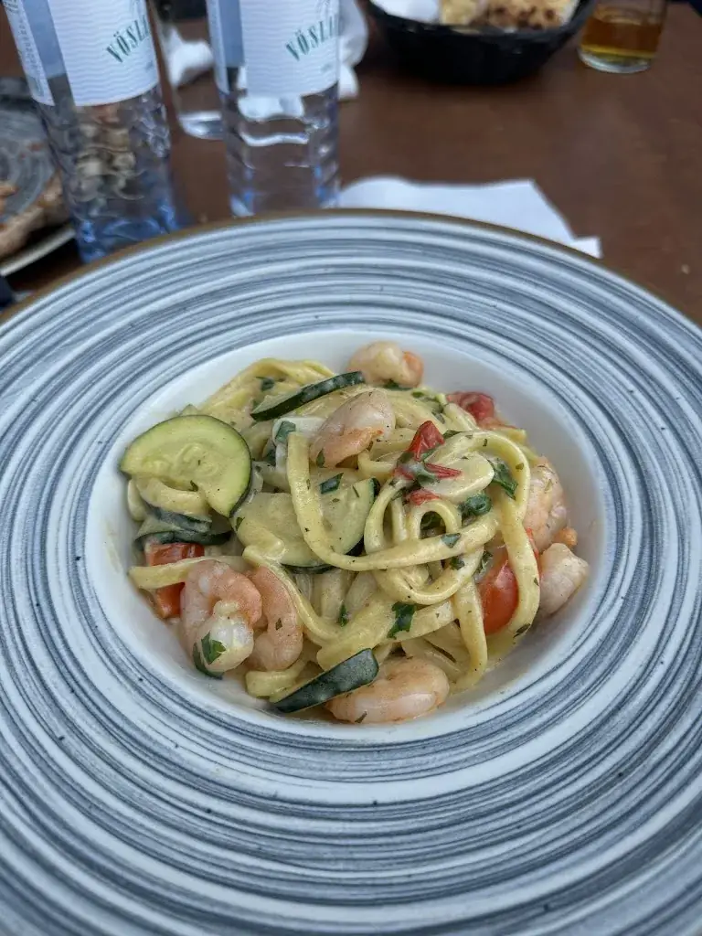 Anna_La Oliva_Allhaming_review