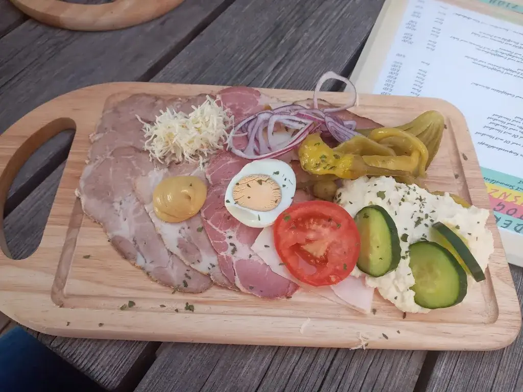 Menu_Binder im Holz_Allhaming_immagine_4