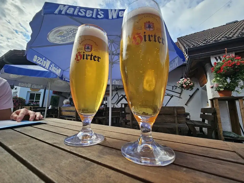 Günter Siegl_Binder im Holz_Allhaming_recensione