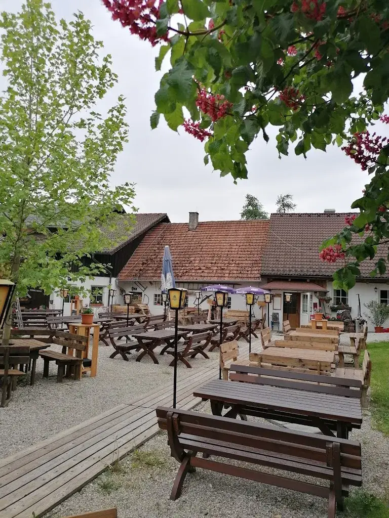 Binder im Holz_Allhaming_slider_image_1