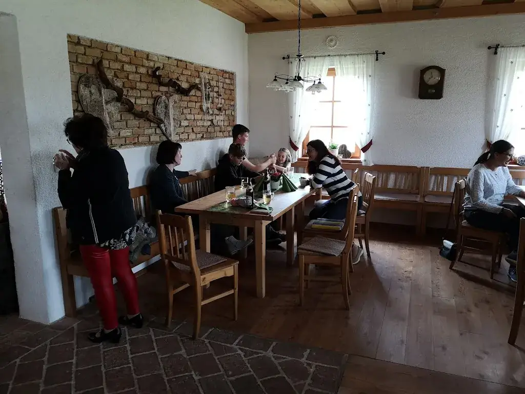 Sandmayr restaurant in Allhaming