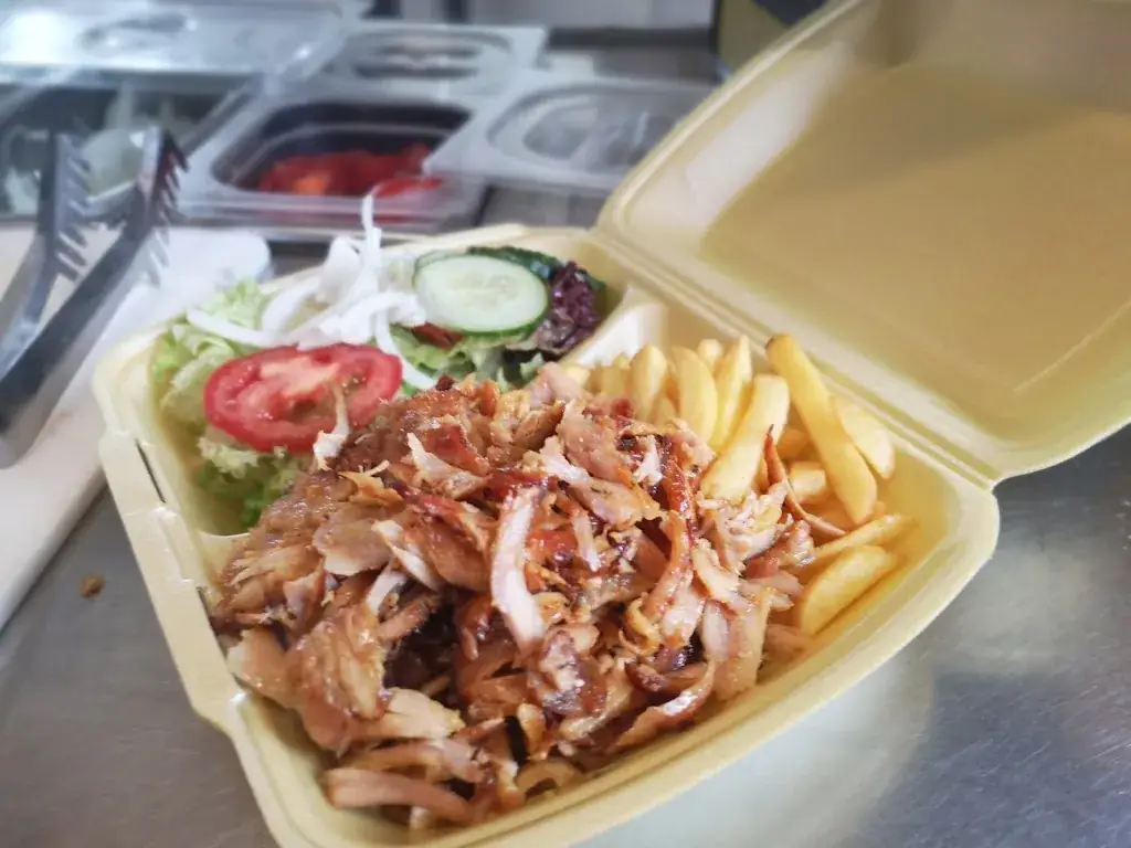 Menu_Imbisshütte_Ampflwang_image_3