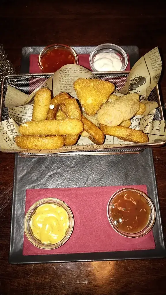 Tanja Ziegler_HOOK - Essen|Trinken|Feiern_Ampflwang_avis