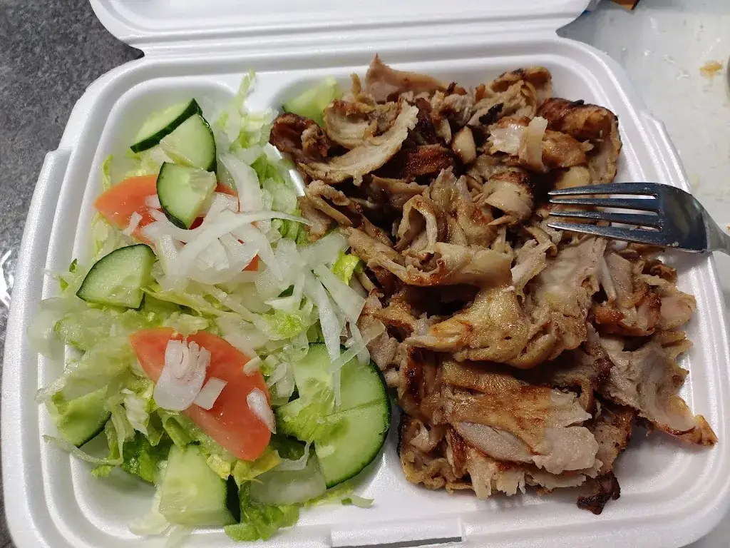 Simone Weberschläger_Andorf König`s Kebap_Andorf_avis