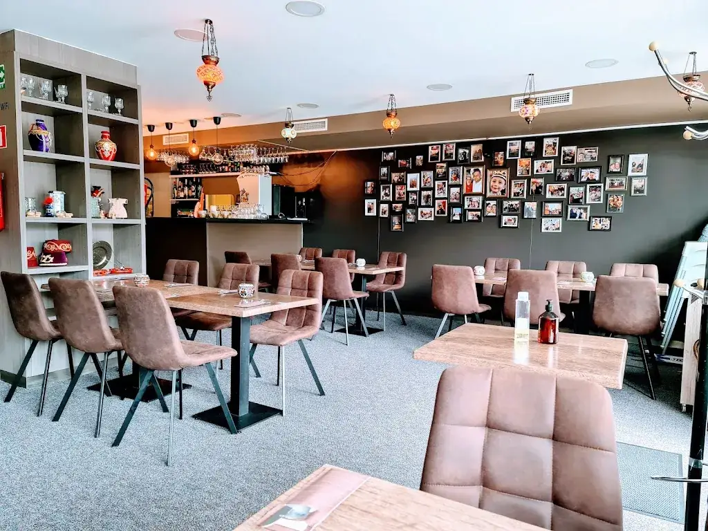 Resto Karaca Restaurant in Edegem