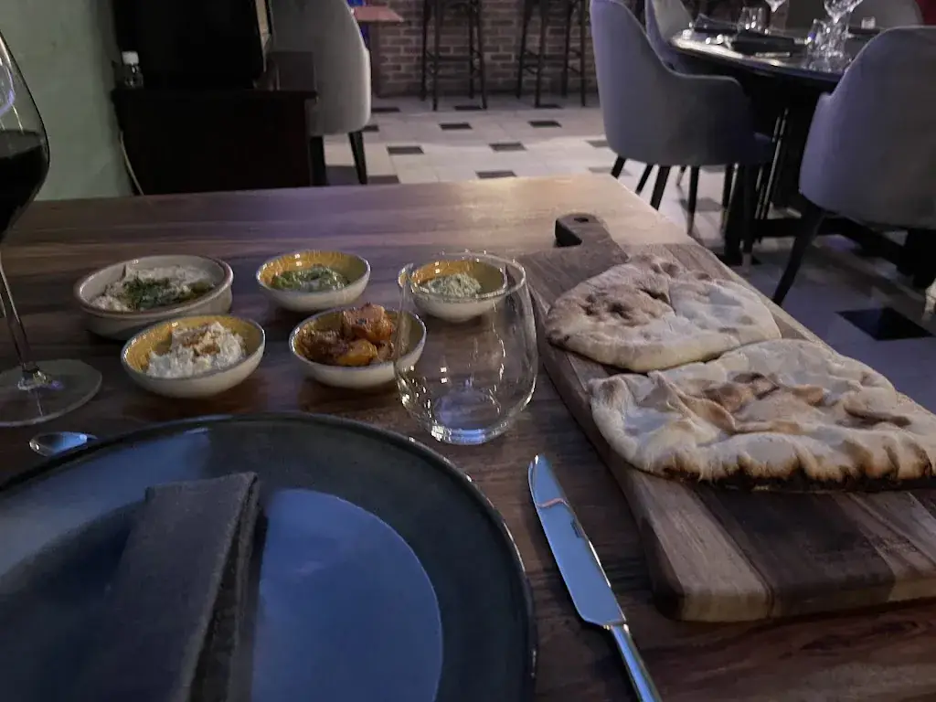 Martial Faure_Avira_Edegem_review