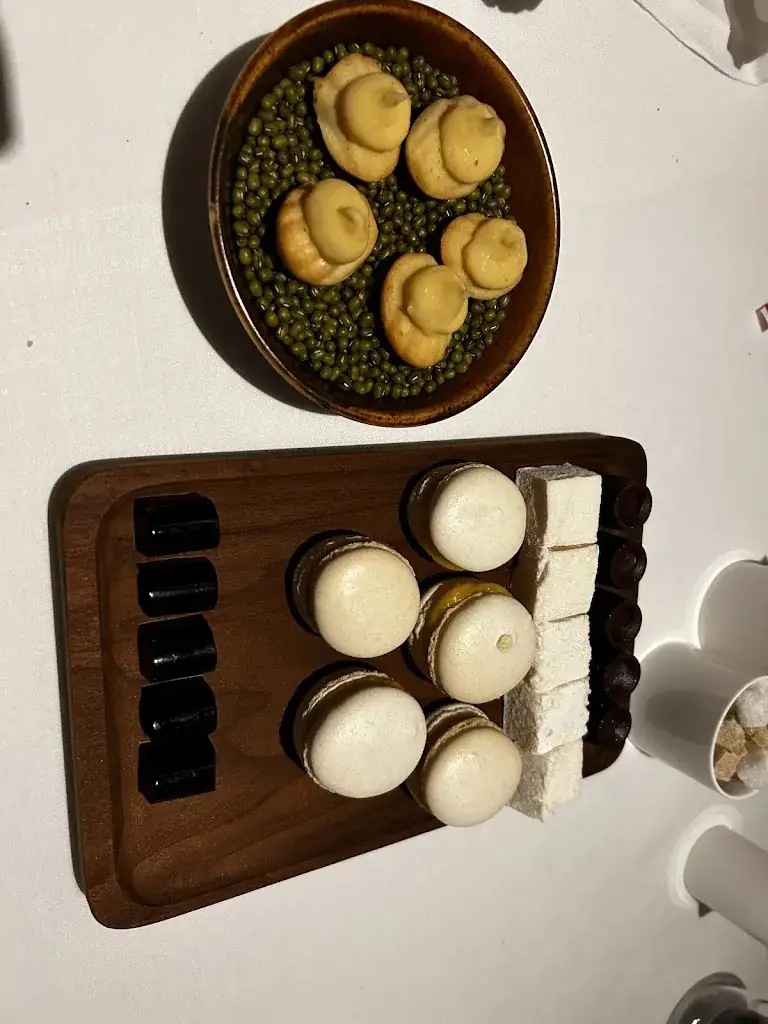 Menu_Zjalto_Geel_imagen_7