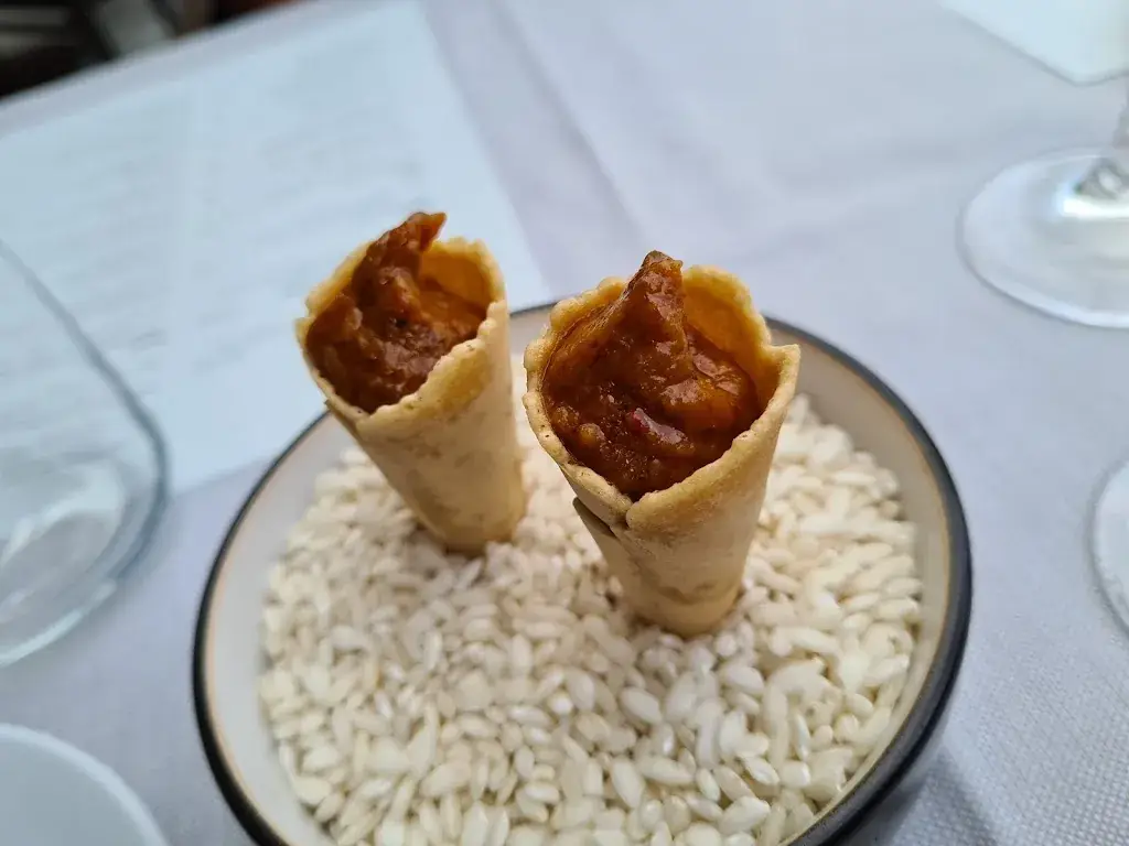 Yannovich T_Zjalto_Geel_reseña