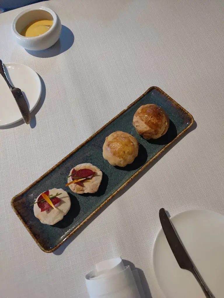 Marijke F._La Belle_Geel_review