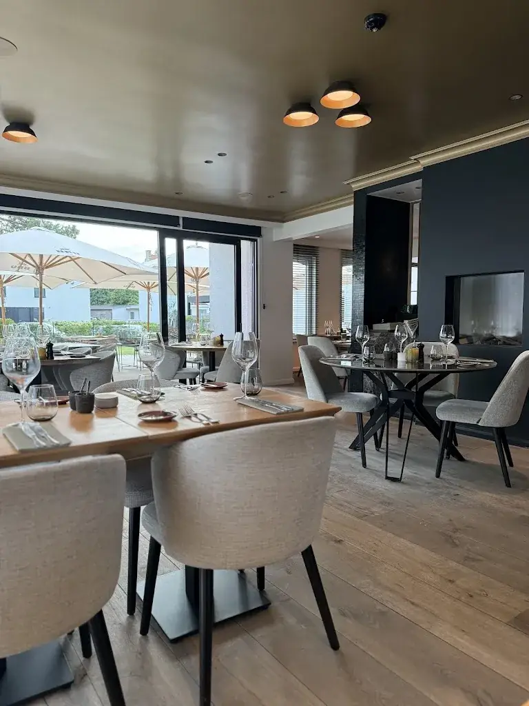 Gwenny Heye_Restaurant Laan 7_Eeklo_avis