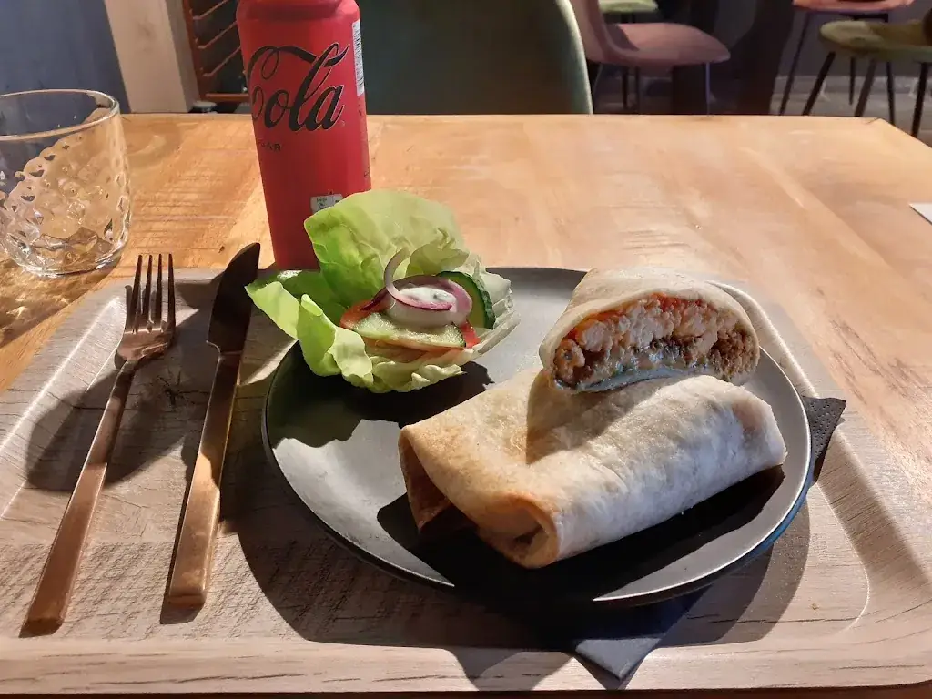 Menu_Base & Bounce_Eeklo_image_3