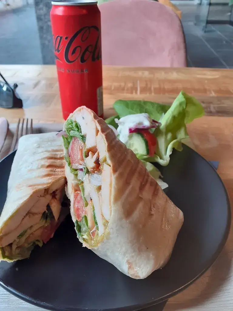 Menu_Base & Bounce_Eeklo_image_5