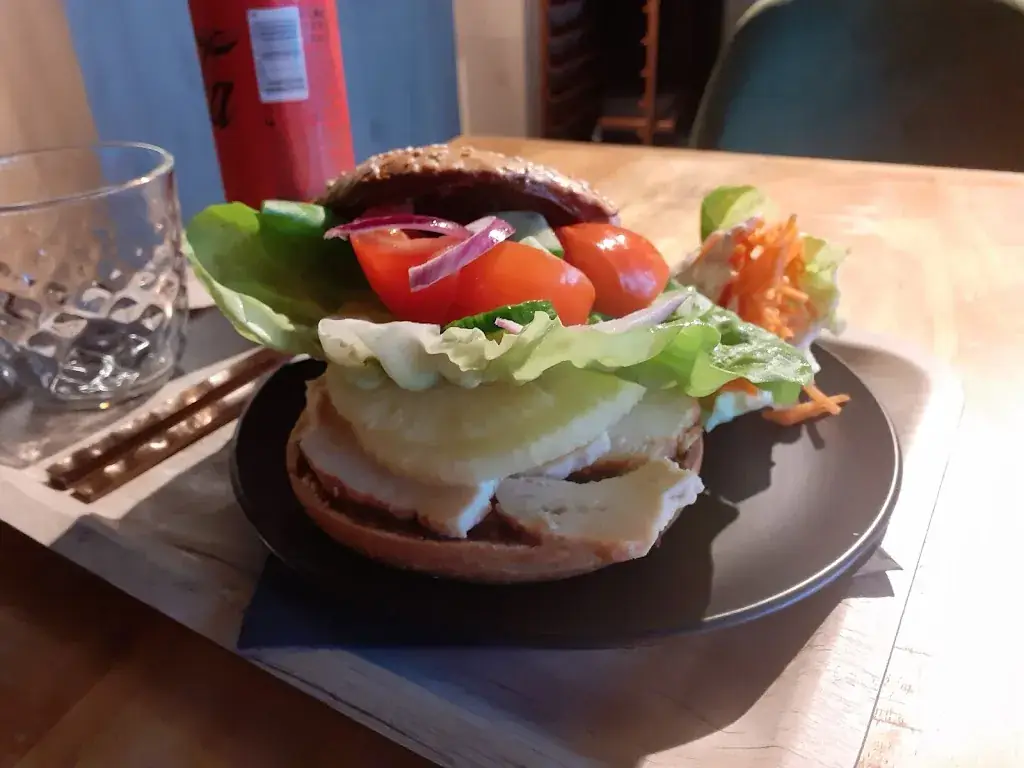 Menu_Base & Bounce_Eeklo_image_6