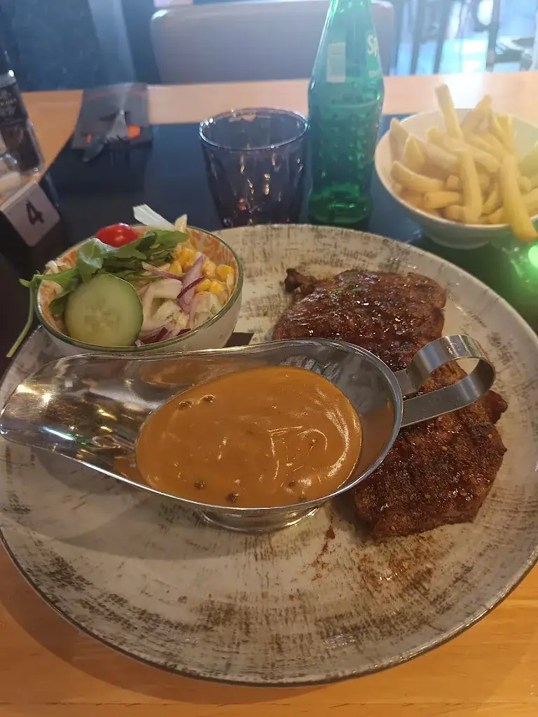 Rihan El-kadiri_De boulevard 2_Kortenaken_avis