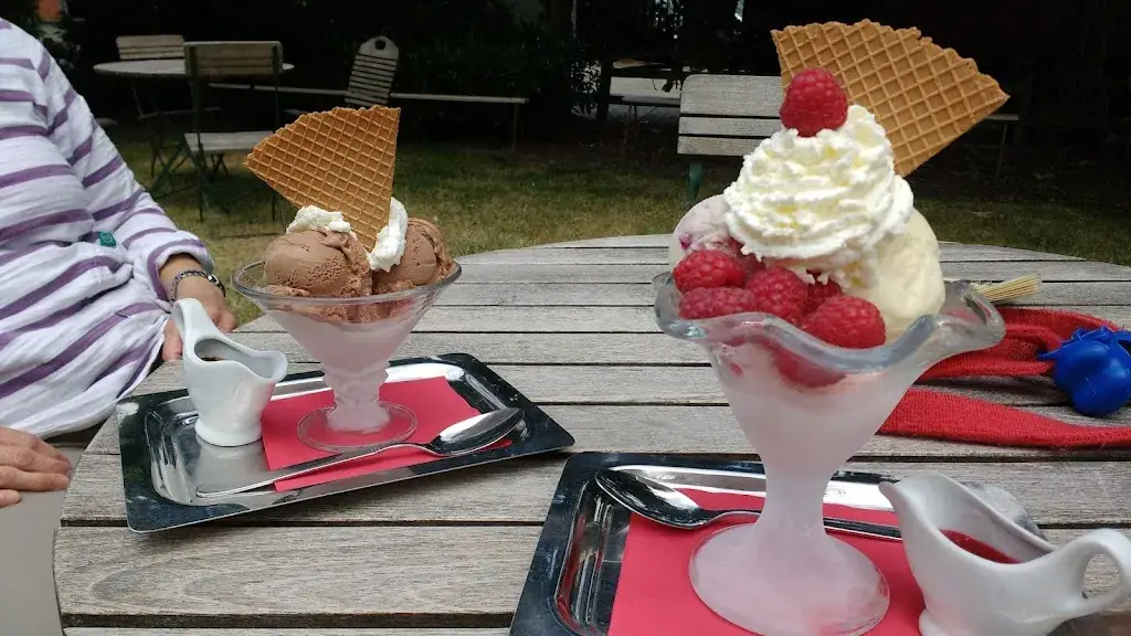 Gavin Munro_Sterhoek_Anzegem_review