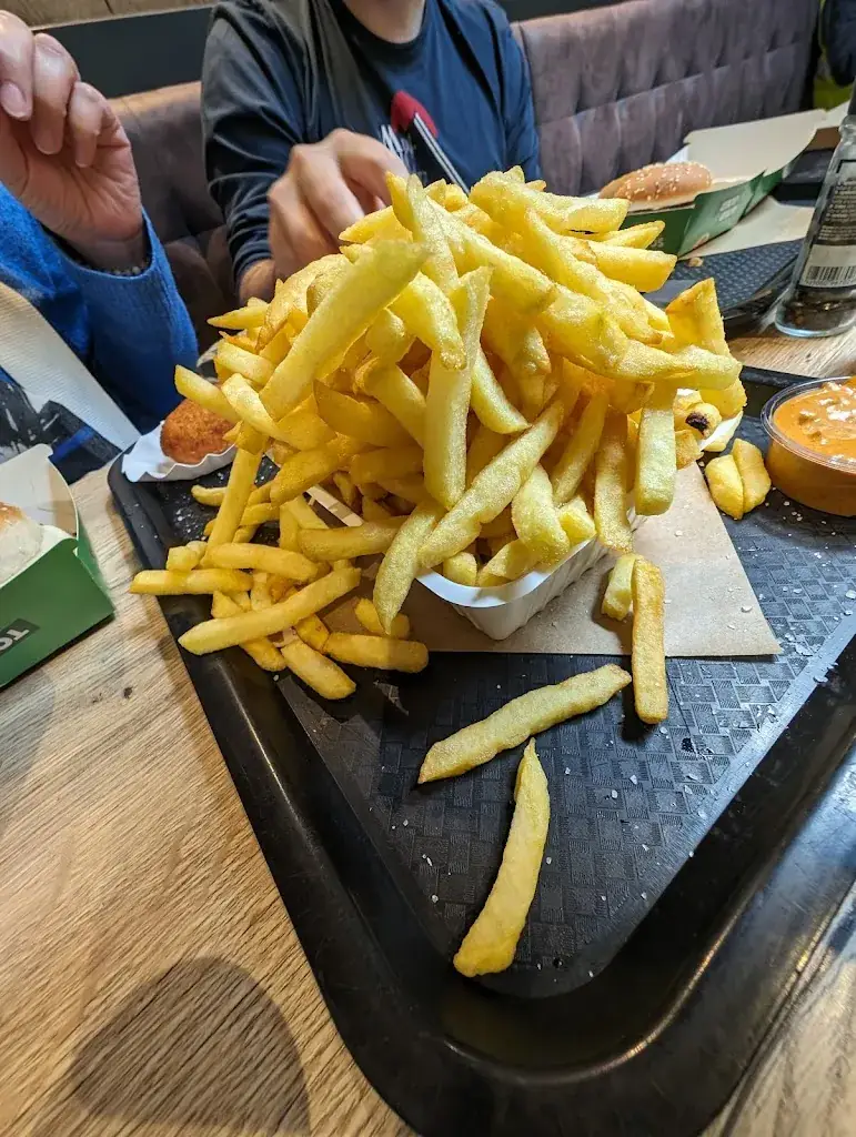 Benjamin Six_Frituur Den Heirweg_Anzegem_Bewertung