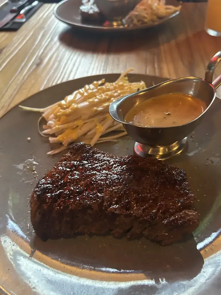 Kelvin Fuller_Meat Factory Gent_Gent_avis