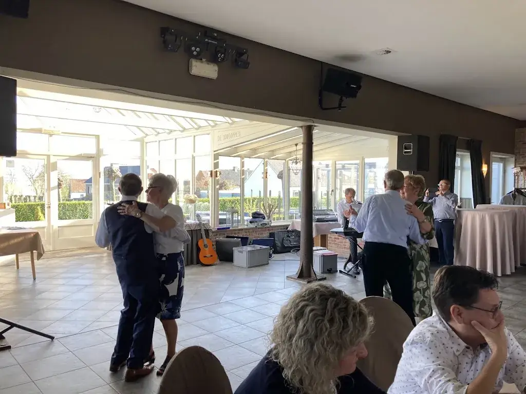 Santiago Deruyck_De Hooiopper_Wortegem-Petegem_review