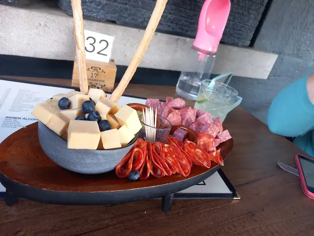 Steve Littler_Brasserie17_Grimbergen_review